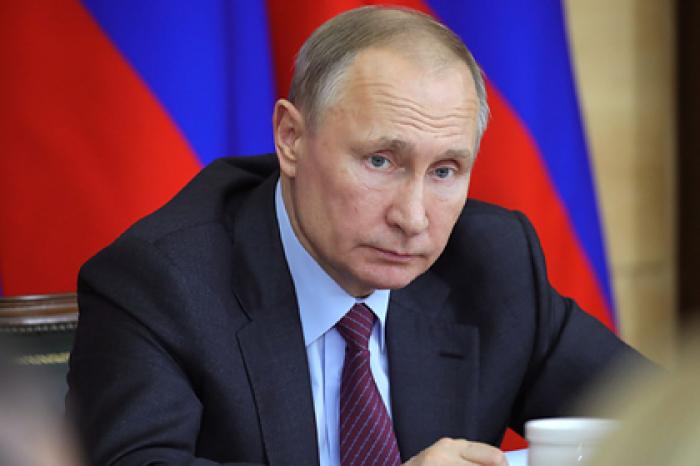 Песков рассказал о получении Путиным информации о ситуации с коронавирусом
