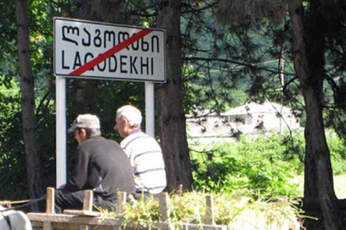 Побывавшим в зараженном Иране грузинам отказали во въезде на родину