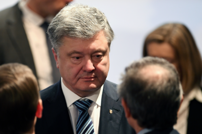 Порошенко сдержал обещание и явился на допрос