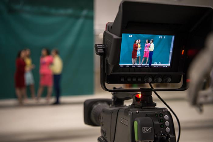 Раскрыты зарплаты работников российского телевидения