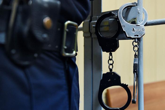 Уборщица российского интерната занялась сексом с двумя воспитанниками