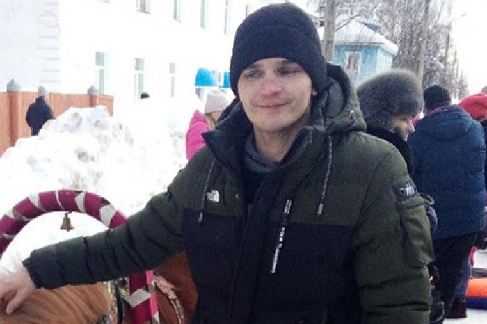 Участник российского телешоу выпал из окна при попытке бежать от телевизионщиков