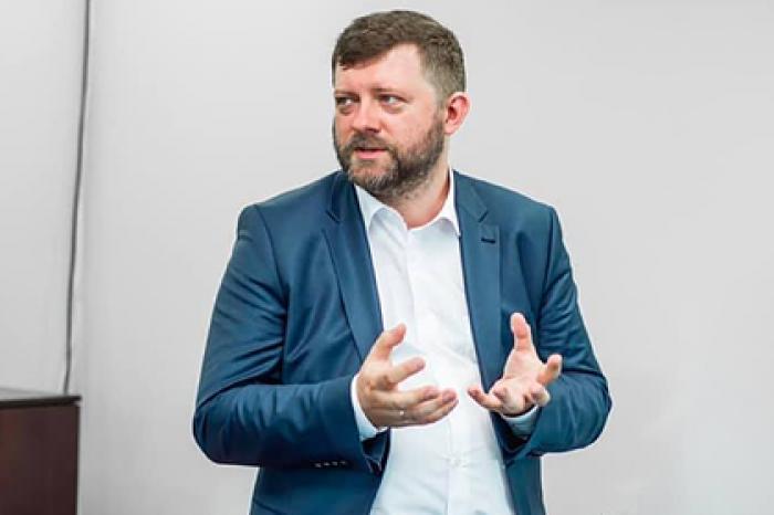 Украина отказалась закреплять особый статус Донбасса в Конституции