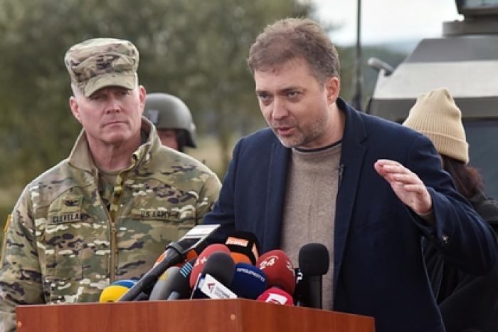 Украина выступила против полного разведения войск в Донбассе