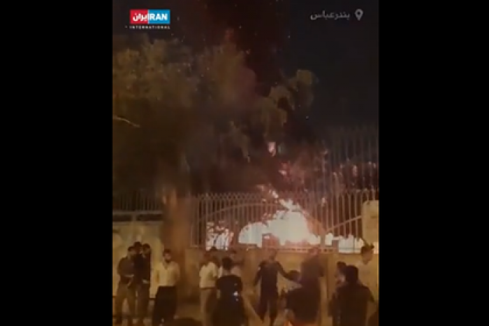 В Иране попытались сжечь больницу с зараженными коронавирусом