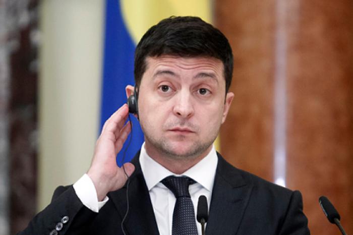 Зеленского обвинили в надругательстве и насилии над Украиной
