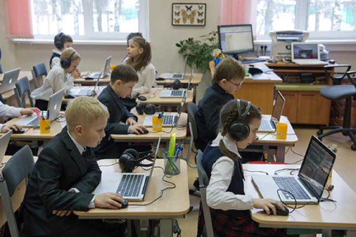 Более сотни отдаленных школ Приморья получат высокоскоростной интернет