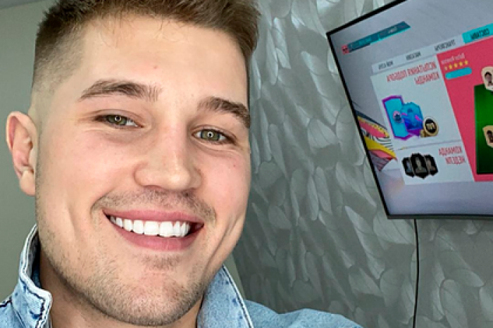 Бывшего возлюбленного Бузовой из «Дома-2» задержали в трусах у мавзолея