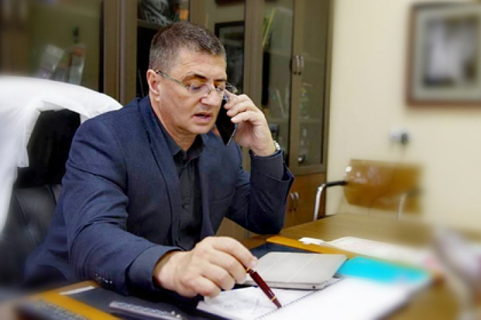 Доктор Мясников объяснил высокую смертность пожилых из-за коронавируса