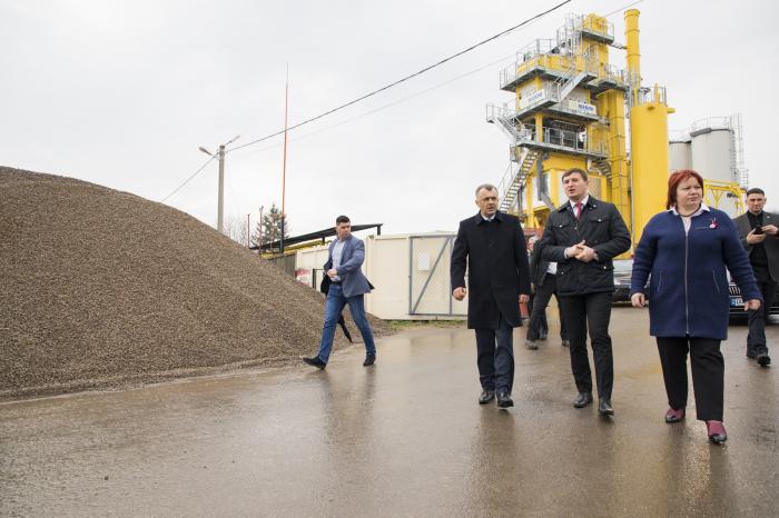 Șeful Guvernului a vizitat o uzină de beton asfaltic din raionul Cimișlia