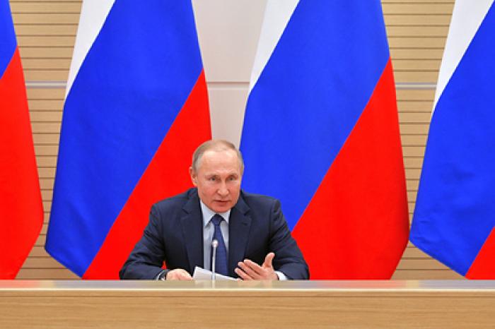 Кремль разъяснил указ Путина о нерабочей неделе