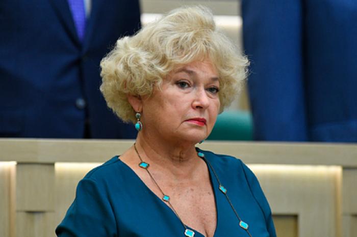 Мать Собчак госпитализировали с подозрением на коронавирус