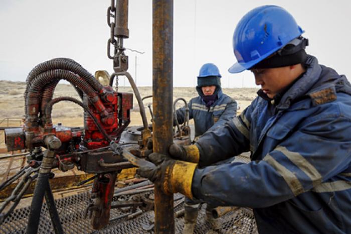 Миру предсказали нефть за 30 долларов