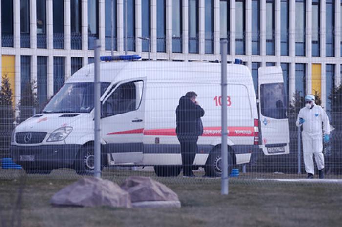 Муж россиянки с подозрением на коронавирус объяснил ее «побег» из больницы