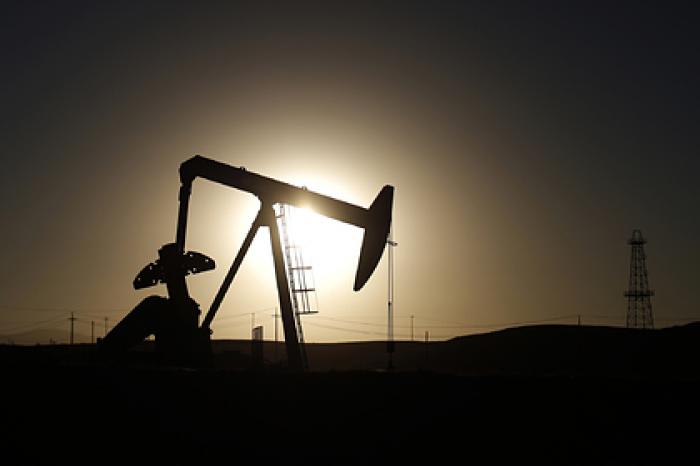 Нефть упала ниже 30 долларов