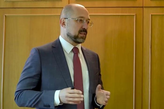 Новый премьер Украины объяснил предложение о подаче воды в Крым