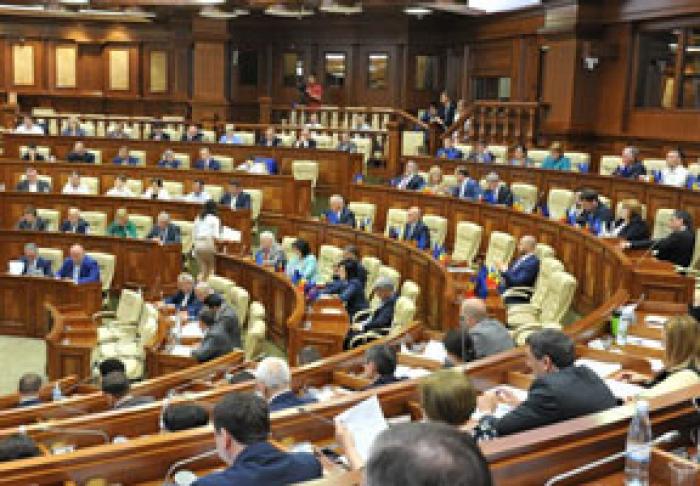 ПАРЛАМЕНТ УЖЕСТОЧИТ НАКАЗАНИЕ ДЛЯ НАЕМНИКОВ И ЛИЦ, СПОСОБСТВУЮЩИХ НАЕМНИЧЕСТВУ