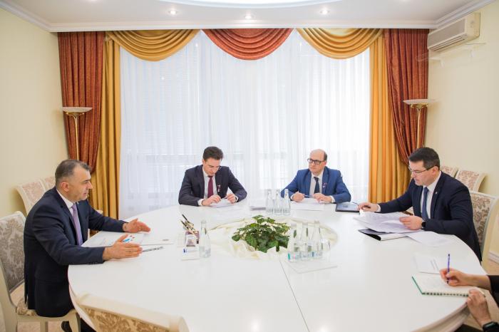 Premierul Chicu a discutat proiectul de lege a Ombudsmanului oamenilor de afaceri