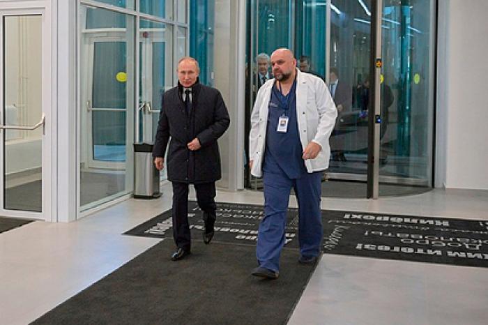 Путин оценил работу врачей больницы для пациентов с коронавирусом