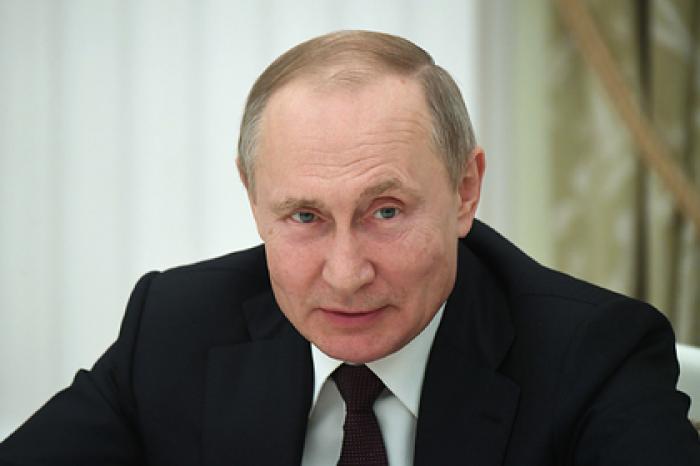 Путин рассказал о прыжках с парашютом