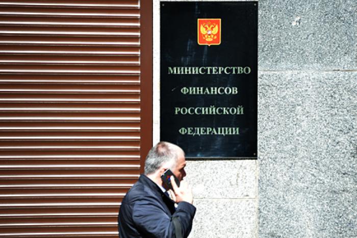 Россия подготовилась к падению нефти до 30 долларов