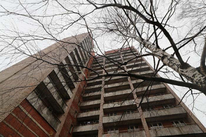Соседи сдали москвичку полиции за нарушение карантина по коронавирусу