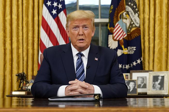 Трамп запретил въезд из Европы в США из-за коронавируса