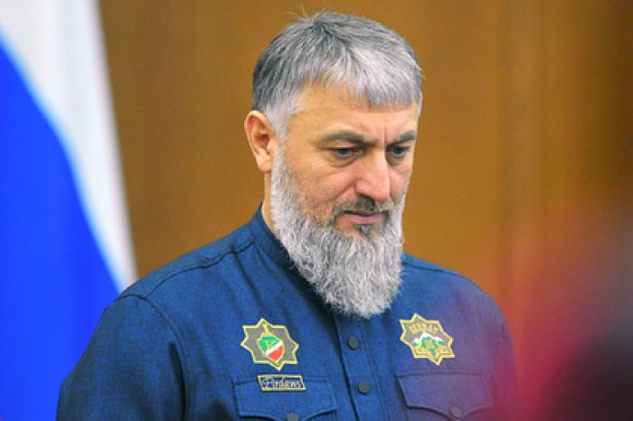 Уехавших в Москву чеченцев вернули на родину и отчитали
