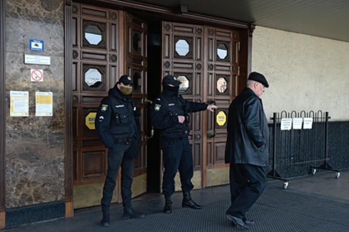 Украинцев старше 65 лет назвали трупами из-за коронавируса
