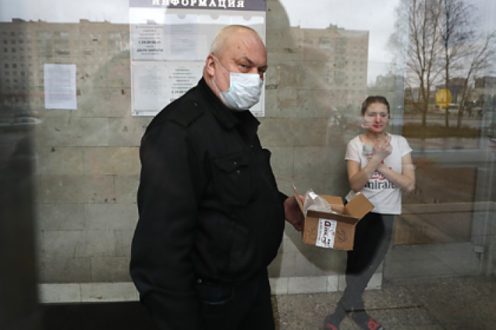 В Петербурге 700 студентов оказались под наблюдением из-за коронавируса
