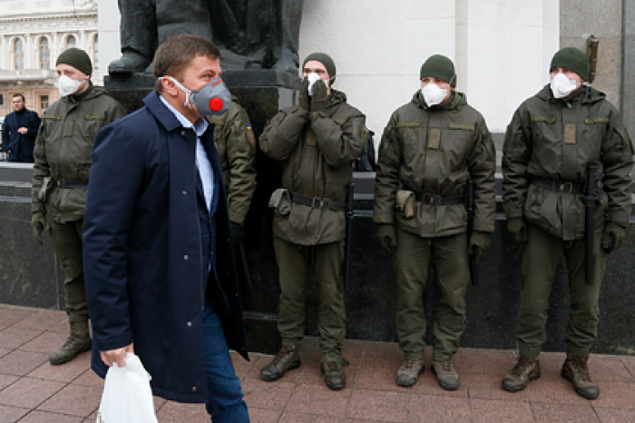 В Раде увеличилось число заразившихся коронавирусом депутатов