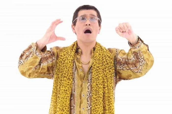 Автор хита Pen-Pineapple-Apple-Pen переделал песню из-за коронавируса