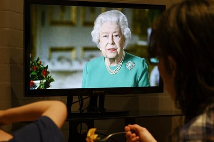 Елизавета II обратилась к нации в связи с эпидемией коронавируса