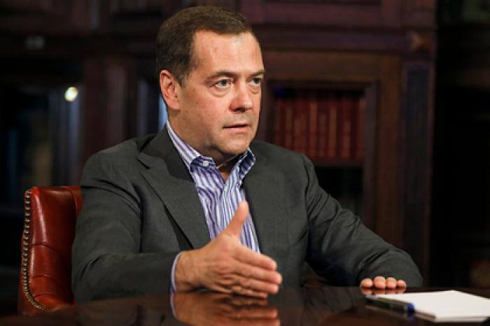 Медведев допустил ужесточение мер из-за тревожной ситуации с коронавирусом