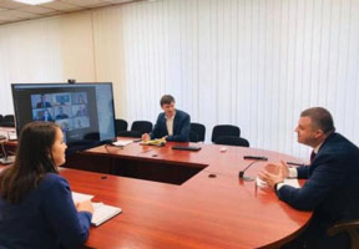 МИНИСТР ЭКОНОМИКИ ПРОВЕЛ ВИДЕОКОНФЕРЕНЦИЮ О ПРОБЛЕМАХ СЭЗ