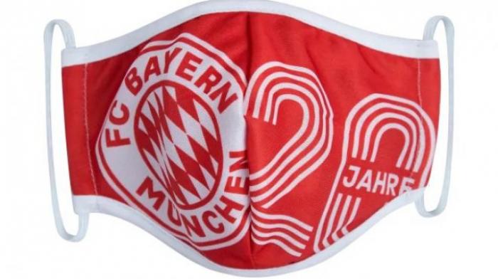 Мюнхенская "Бавария" распродала 100 тысяч защитных масок с клубной символикой