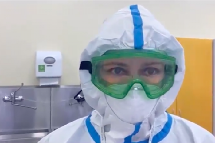 Перечислены рискующие тяжело перенести коронавирус категории молодых людей