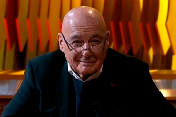 Познер признал обоснованным недоверие россиян к властям из-за коронавируса