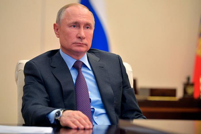 Путин ввел уголовную ответственность за уничтожение памятников воинам