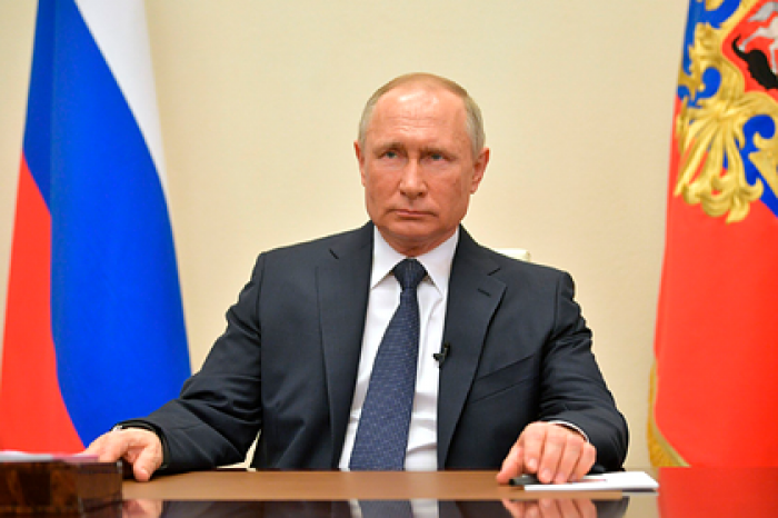 Путин заявил о начале производства препаратов для лечения коронавируса