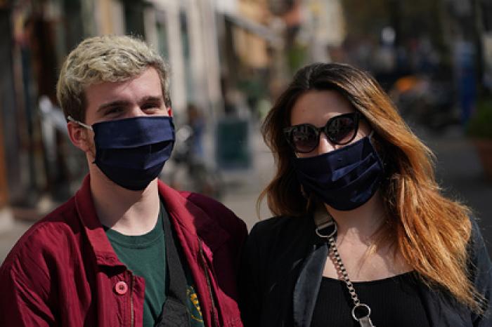 Раскрыто положительное влияние коронавируса на отношения между людьми