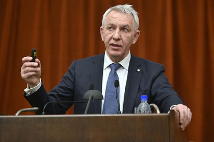 Российский академик рассказал о неоднозначном способе лечения коронавируса
