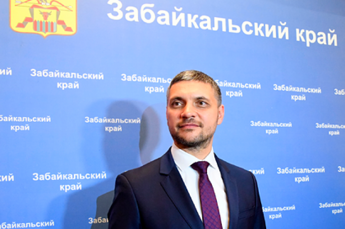 Российский губернатор описал угрозу пандемии фразой «сил не хватит могилы копать»