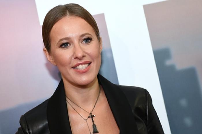 Собчак раскритиковали за раздачу еды пенсионерам