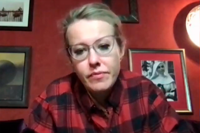 Собчак выступила против раздачи денег «просто проедающим» их россиянам