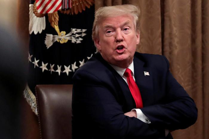 Трамп призвал поторопиться с отменой карантина в США