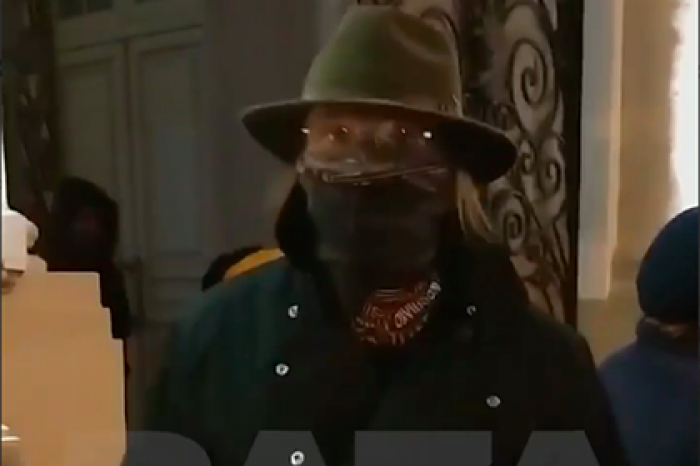 Водонаева возмутилась «придворным шутом» Охлобыстиным на службе «для избранных»