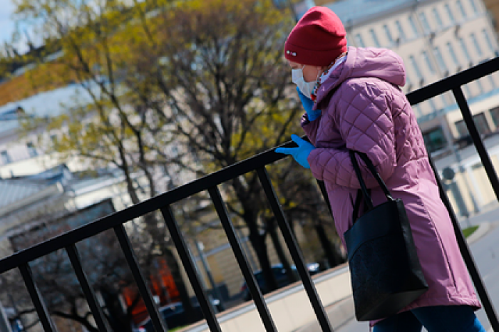 В Подмосковье введут обязательное ношение масок при выходе из дома