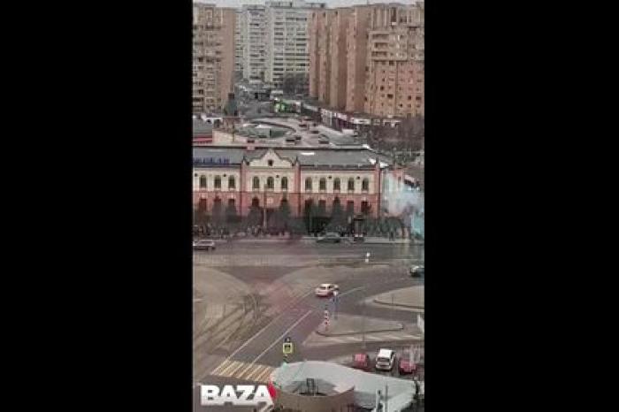 В центре Москвы провели крестный ход против коронавируса