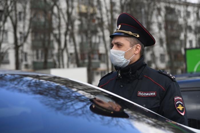 Жилец московской коммуналки открыл стрельбу по полицейским